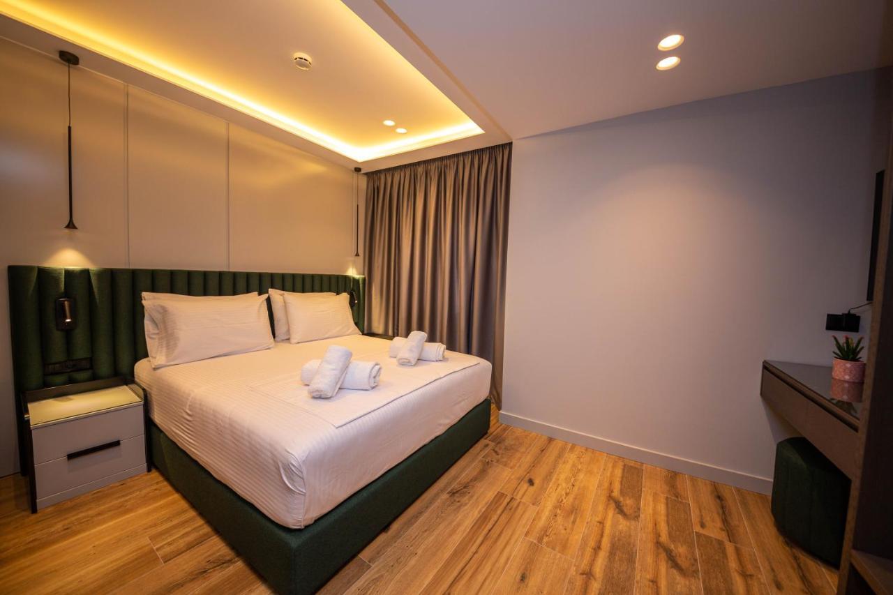 Hotel Lili-1 Saranda Extérieur photo
