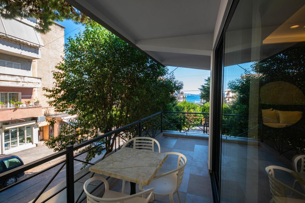 Hotel Lili-1 Saranda Extérieur photo
